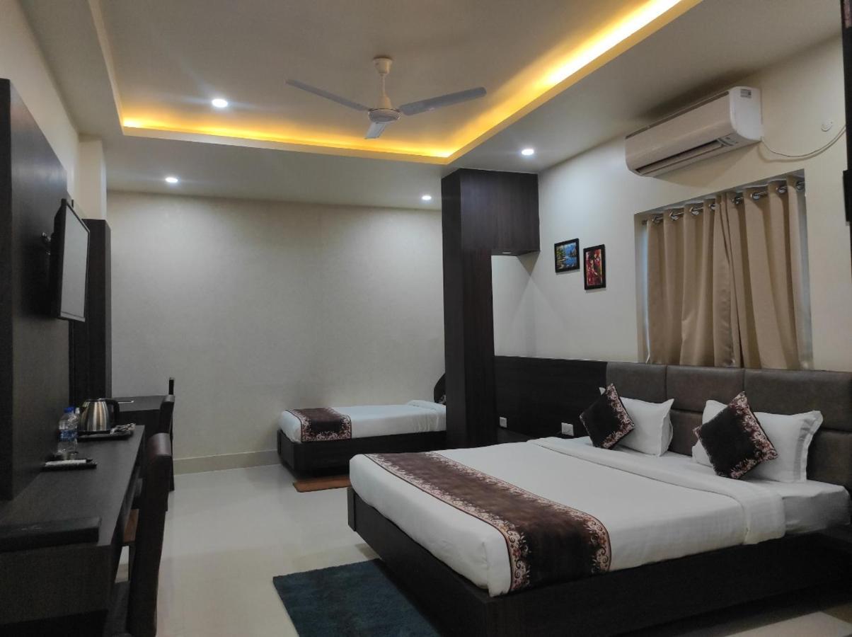 Hotel Paradise - Biswanath Chariali Bishnath Extérieur photo