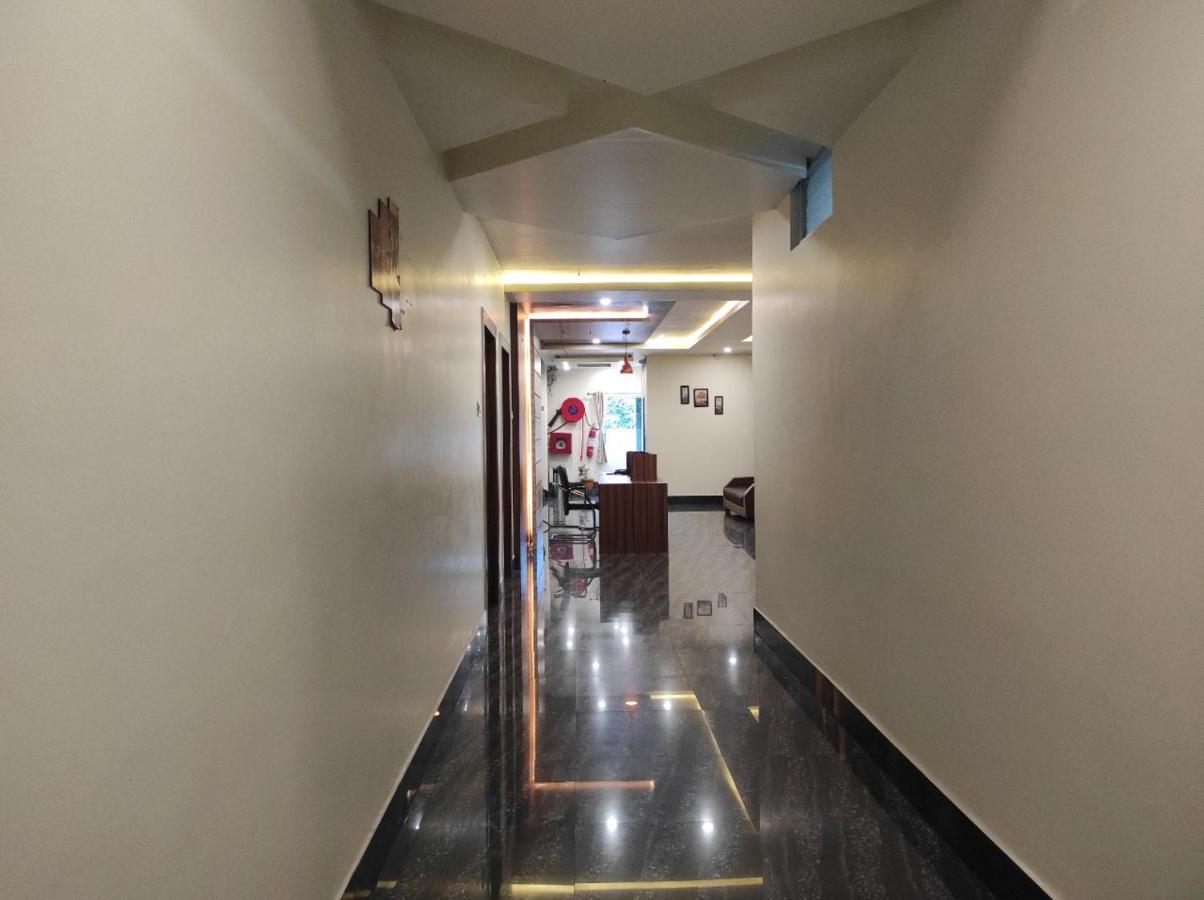 Hotel Paradise - Biswanath Chariali Bishnath Extérieur photo