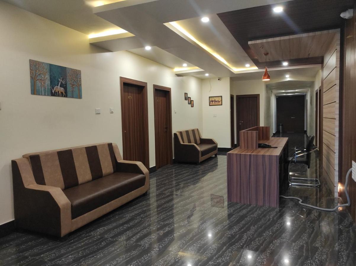 Hotel Paradise - Biswanath Chariali Bishnath Extérieur photo